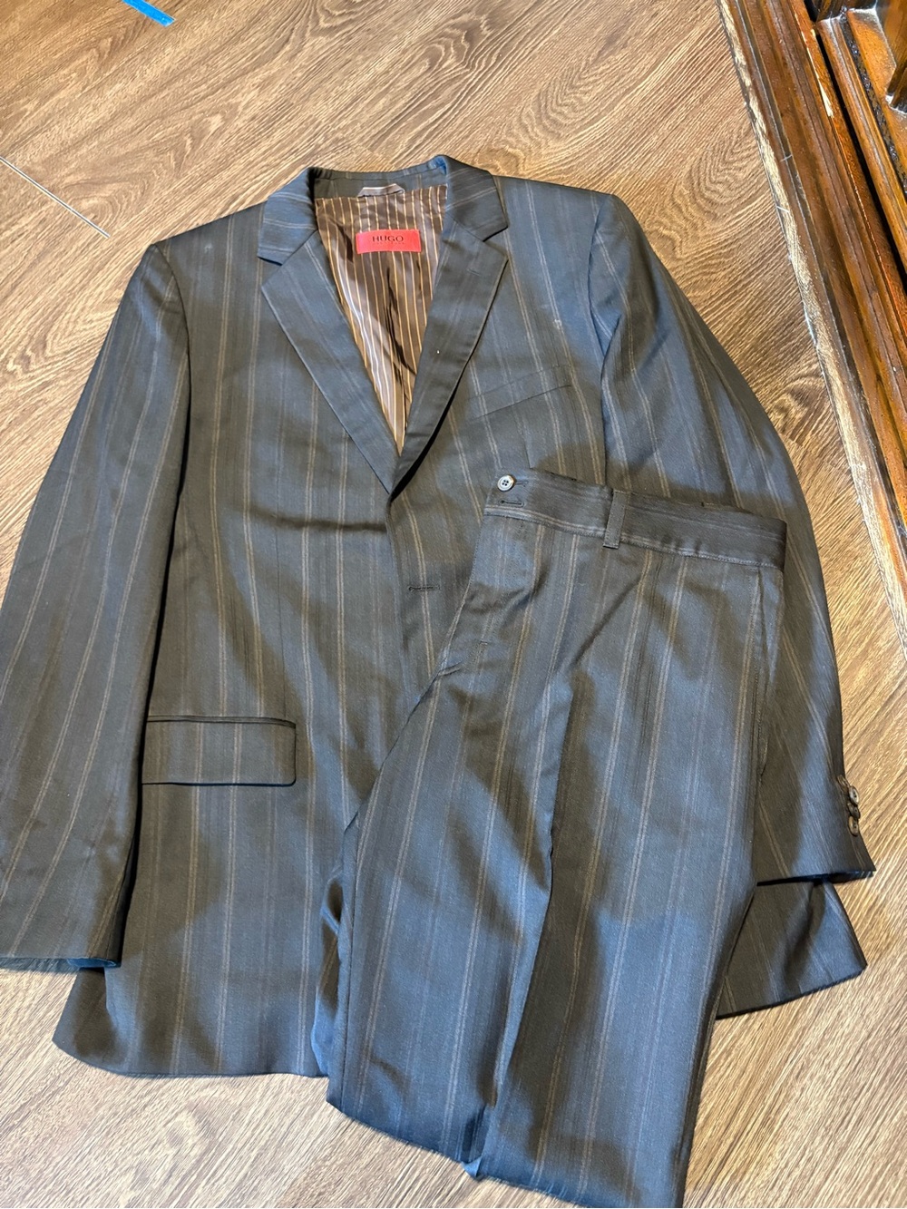 HUGO Men's Charcoal Pinstripe Suit - Gray Striped Two-Piece